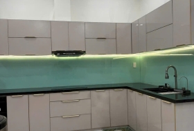 Kinh nghiệm dự toán chi phí làm tủ bếp nhôm hợp kim bền đẹp