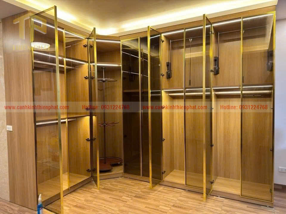 “Cánh kính tủ áo khung nhôm vàng xước dày 1.8mm cao cấp TP-LUXURY Thiên Phát”