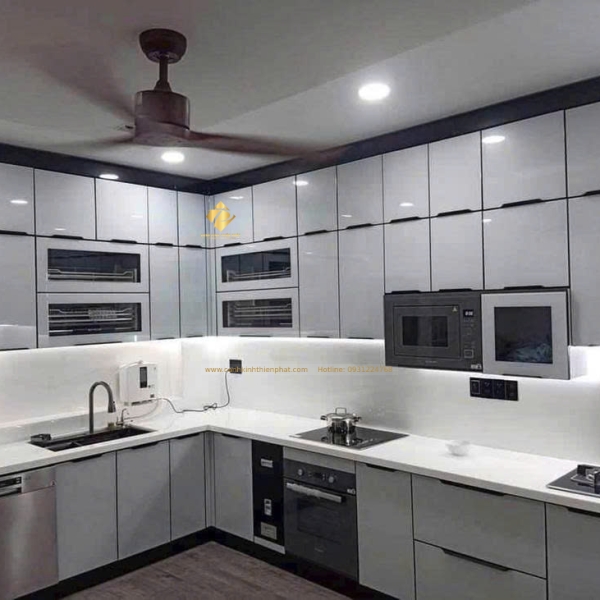 TỦ BẾP NHÔM TẤM VĨNH LONG