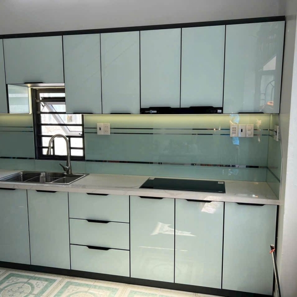 Tủ Bếp Nhôm Hợp Kim Lá Ghép